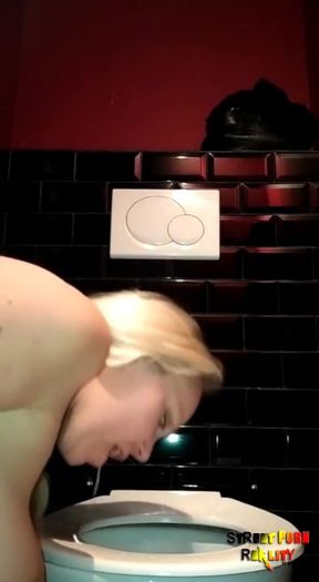 Pissing break 09