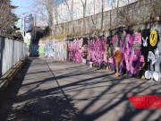 Stridere - Rosario Gallardo passeggia nuda in strada a Milano