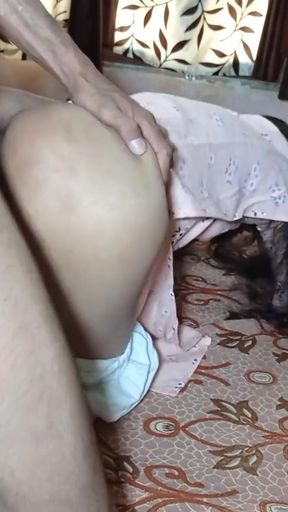 Makan malik se hi chud gyi pyasi wife clear hindi audio porn sex VIDEO   Clip 2
