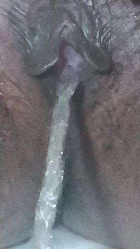 Desi Neha Bhabhi Pissing Close up Shot