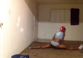 Black Amateur Twerking His Skinny Ass For Anal