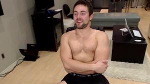 ChaosMen: Muscled Man Takes Over Live Gay Cam Show & Tantalizes Viewers