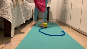 Owllete inflates and hump yoga ball