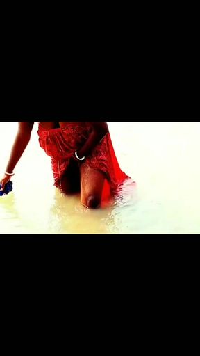 Powerful moment from &quot;Outdoor fun and taking bath in river&quot;