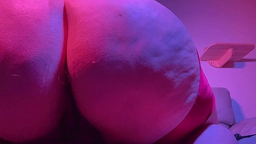 Worship & Cum On My 60 Inch Ass