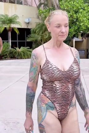 From Bar to Bed My Hotel Rendezvousmet Her by Compilationthe Pool and Her Husband Said I Could Fuck