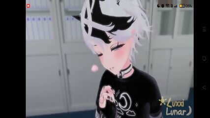 Una mujer cachonda monta un consolador y luego te folla y te chupa