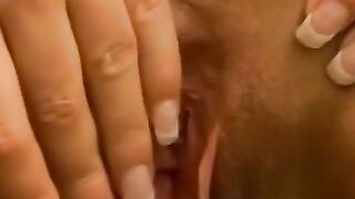 Hot Amateur Blonde Babe's Sensual Massage Turned Sexy Erotic Experience - Amber Hahn