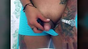 TS Angelique - I'_m peeing in the gym