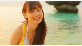 Jolly Japanese Solo Outdoors Shows Ass for Your Pleasure