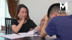 Passionate Date Night Encounter Captured in Chinese Video