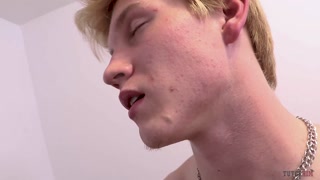 Nikki Sweet Gives An Amazing Handjob To Blowjob Finish For A Blond girl&nbsp;