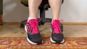 new nike sneakers av