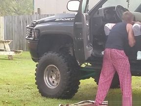 Amateur redhead girl visiting her bf in a jeep
