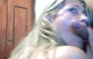Amateur blonde tranny riding on intense dick