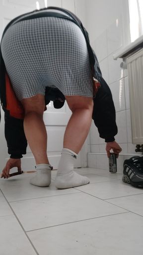 To Get Horny in the Wc, Dirty, Smelly, Wett. Dj -bro