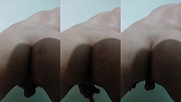 My butt is so horny to lay on a dick