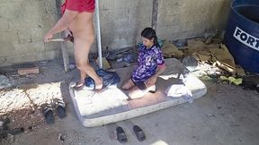 sapatao fode escondido com padrasto.
