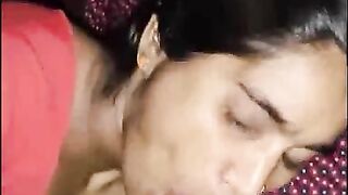 INDIAN BHABHI SUCING DICK