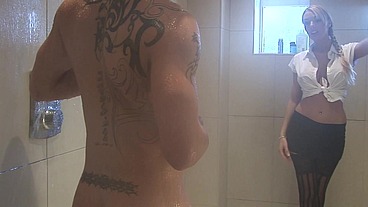 Stacey Fucks In The Shower
