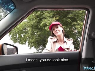 I offered this shy waitress more than just the tip - Public Agent