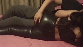 entro a la habitacion de mi hermanastra en la noche y lo hacemos y sin condon sin que nadie se de cuenta - video casero real (sheer complete video)