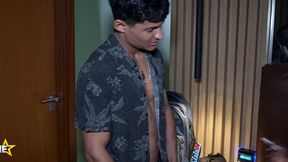 interracial marido cukold chupando pau grande que a esposa rabuda safada escolheu pra ele