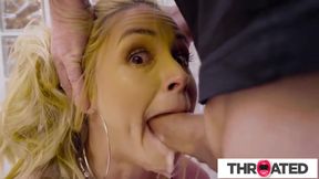 Heavy-breasted Sarah Vandella Slurps All Of The Juic