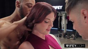 Plump Buxom Redhead MILF Kayla Summers Gets DVP-ed By 2 Guys On Stage In Front Of Her Cuckold Hubby
