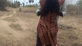 Married housewife enjoying outdoor fuck