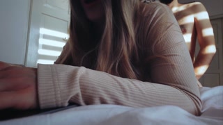 My wife got fucked while working as an online secretary. Sex on the laptop. 4K.