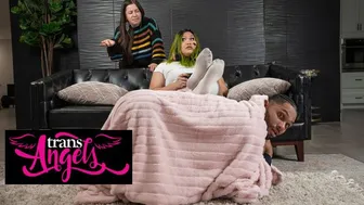 Tony Genius bangs a big ass Asian transgender on the living room couch