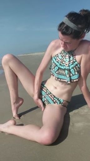 Bella Masturbates on Public Beach - Creamy Cum and Squirt
