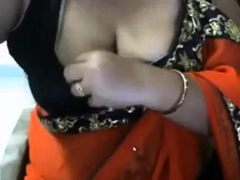 Indian Bhabhi in sari Armpit Tease