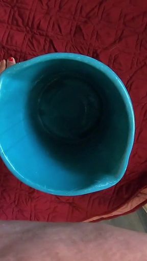 BBW Goddess Pee Bucket
