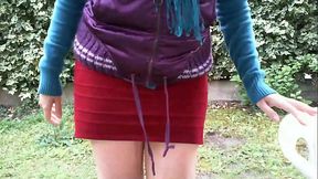 Splendido squirting in un giardino pubblico calda studentessa italiana si masturba