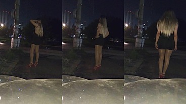 Las hermosas tetas de Giselle Estrada paseando en la noche