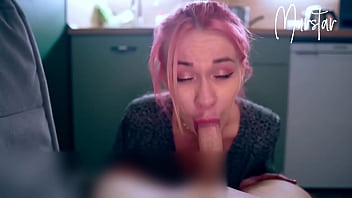 My hot stepsister didn&#039_t want to wash the dishes, so she got fucked in the mouth!