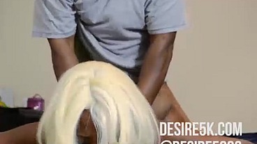 House wife cockhold doggystyle