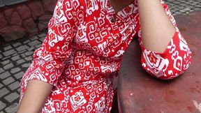 Public pickup Indian girl part 1