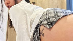 Sluty Dchoolgirl Can't Stop Squirting