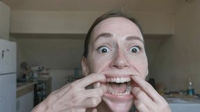 max mouth stretching-wmv