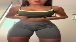 experimentando roupa de academia no provador !! esposaheyya