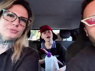 I found a window cleaner at the traffic light! And I called her over to be a porn actor and have sexy sex in our car in the middle of the street. I made her all wet and she smeared our entire car seat.