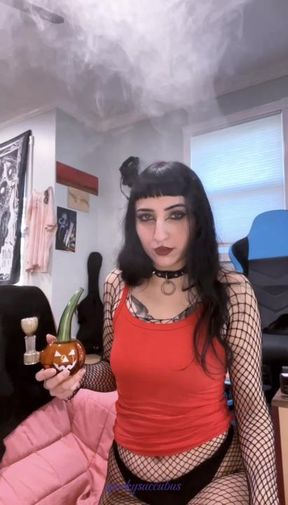 Goth Stoner Girl Smokes You Out