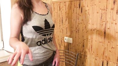 Courier Fucks Tight Pussy For Russian Amateur Blowjob With Dialogue