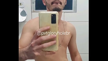 MAMADOR DONO DE GLORYHOLE TAMB&Eacute_M GOZA... GOZANDO PRA VOC&Ecirc_S!!!