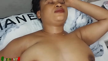 My Stepmom love how I eat her juicy pussy so nicely