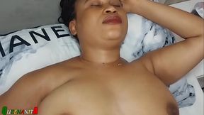 My Stepmom love how I eat her juicy pussy so nicely