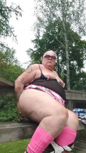 Summer 2026. GANGSTAZZ IS BACK SHOWING HUR CURVY BODY OUTDOORS